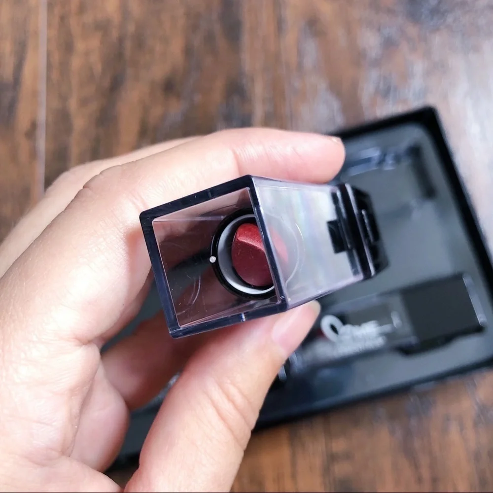 ME Makeover Essentials fabulous piece